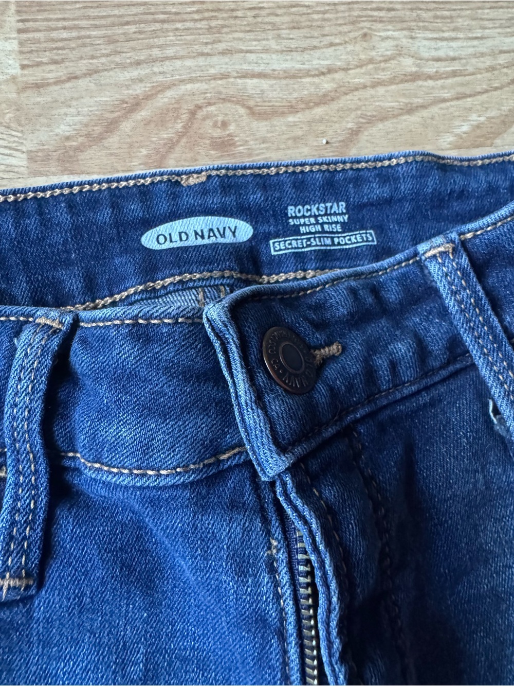 Old Navy Classic Dark Blue Women's Rockstar Super Skinny Jeans, High Rise Size 4